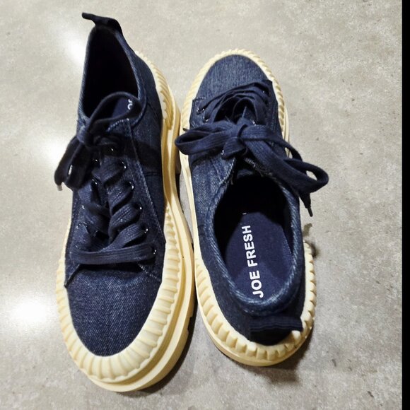 JOE FRESH Women's Denim Platform Sneakers w/Cream Lug Sole - Navy/Cream - Sze 8M - Picture 8 of 13